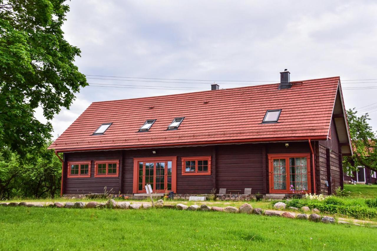 Sunny Beaver B&B Тракай Экстерьер фото